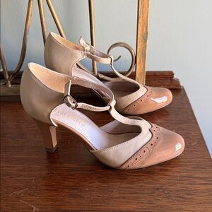 chelsea crew Beige and Tan Patent T-Strap Heels size 38